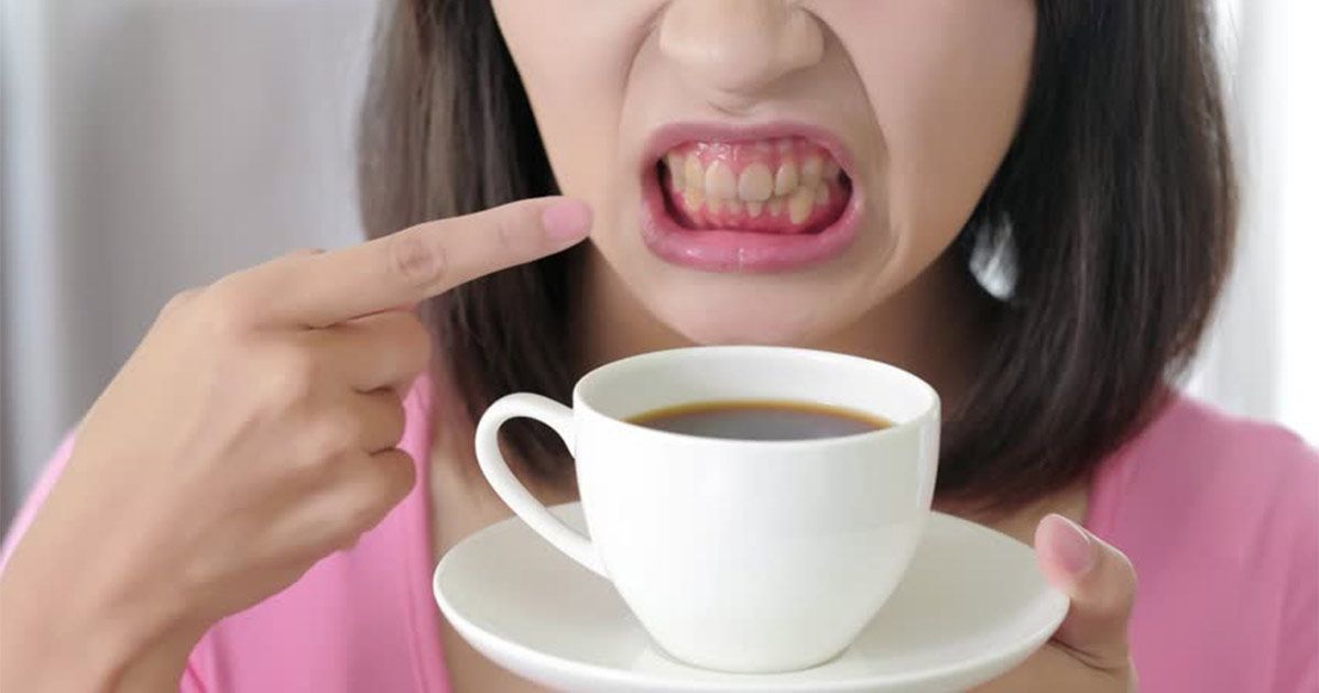 How-To-Remove-Coffee-Stains-From-Teeth-03-2