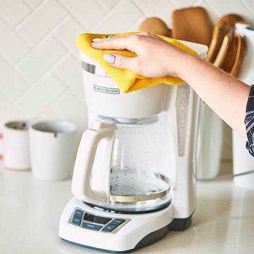 Ways-to-Clean-A-Glass-Coffee-Pot