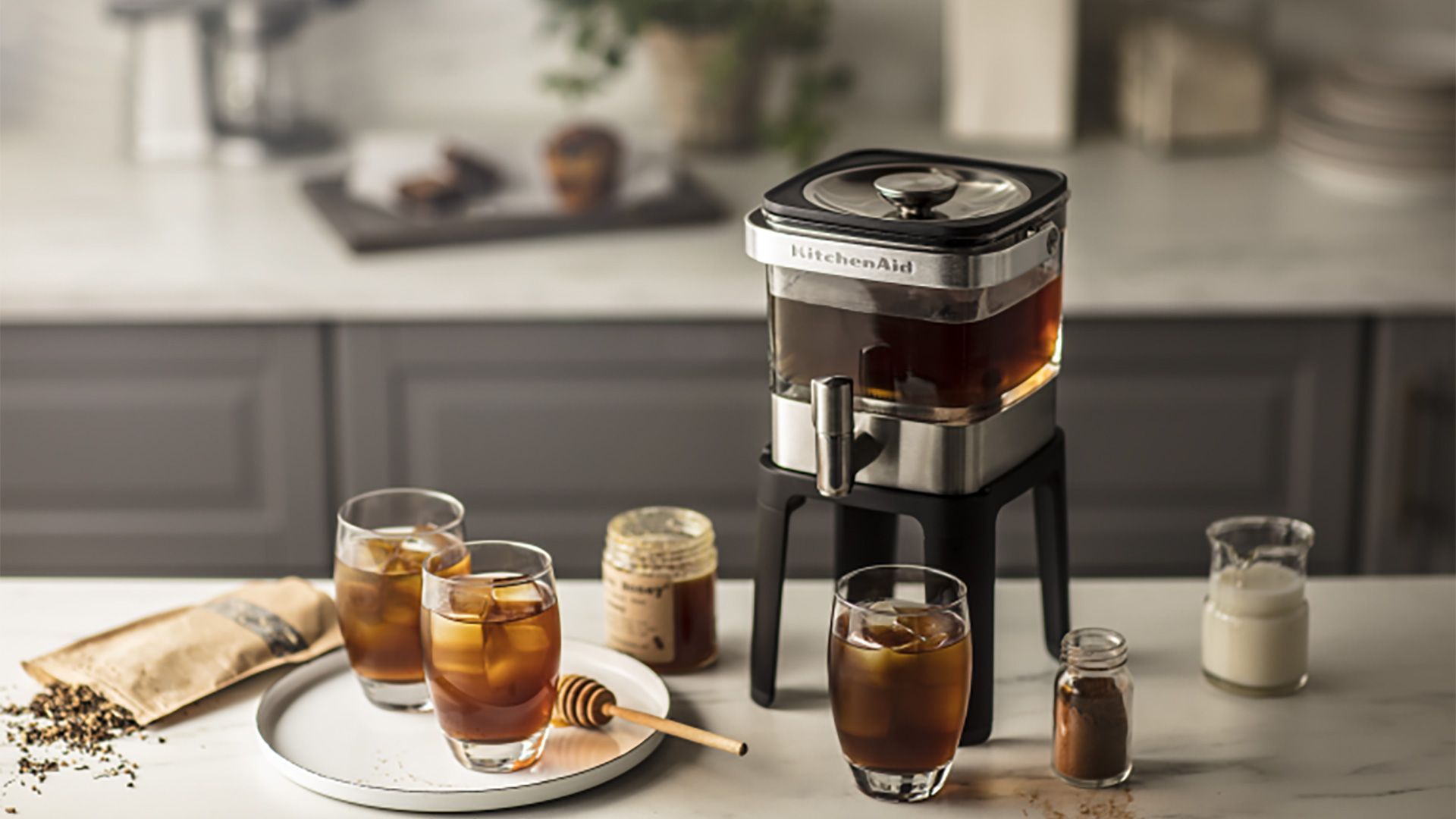 All You Need to Know About Cold Brew Coffee Makers